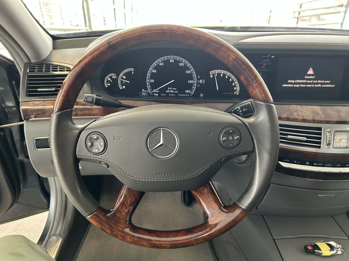 2008 Mercedes Benz S 550 photo 28