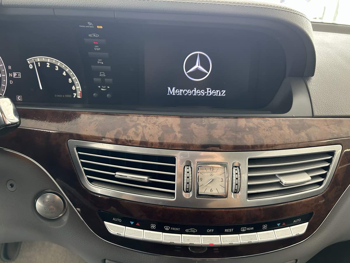 2008 Mercedes Benz S 550 photo 33