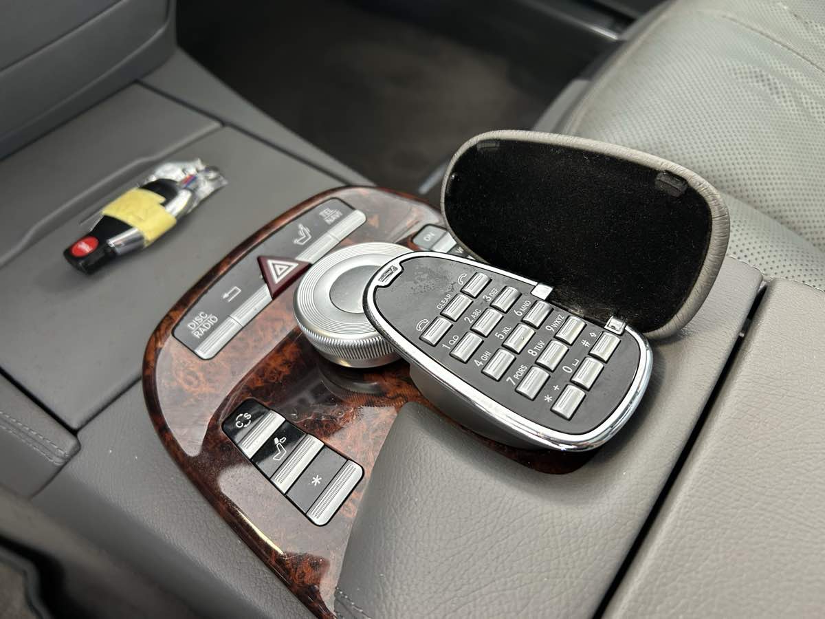 2008 Mercedes Benz S 550 photo 34