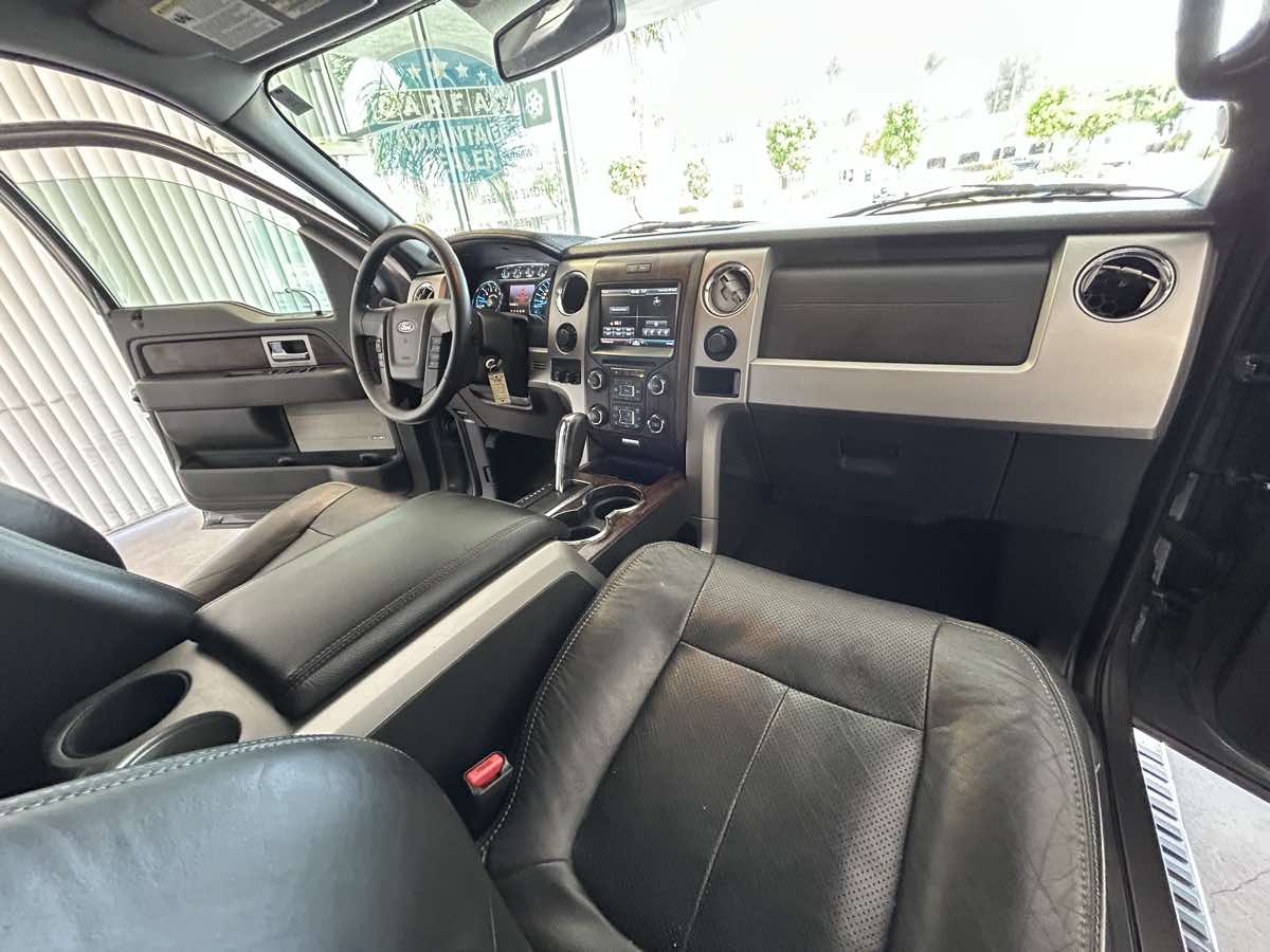 2013 Ford F-150 Lariat photo 21