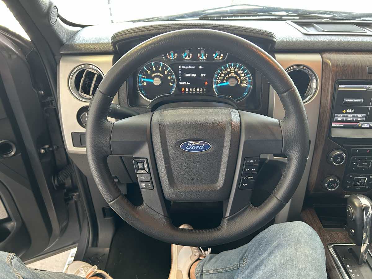 2013 Ford F-150 Lariat photo 41