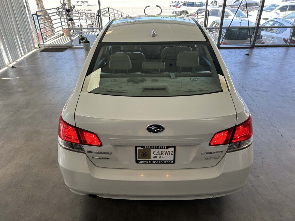 2013 Subaru Legacy 2.5i Limited photo 14