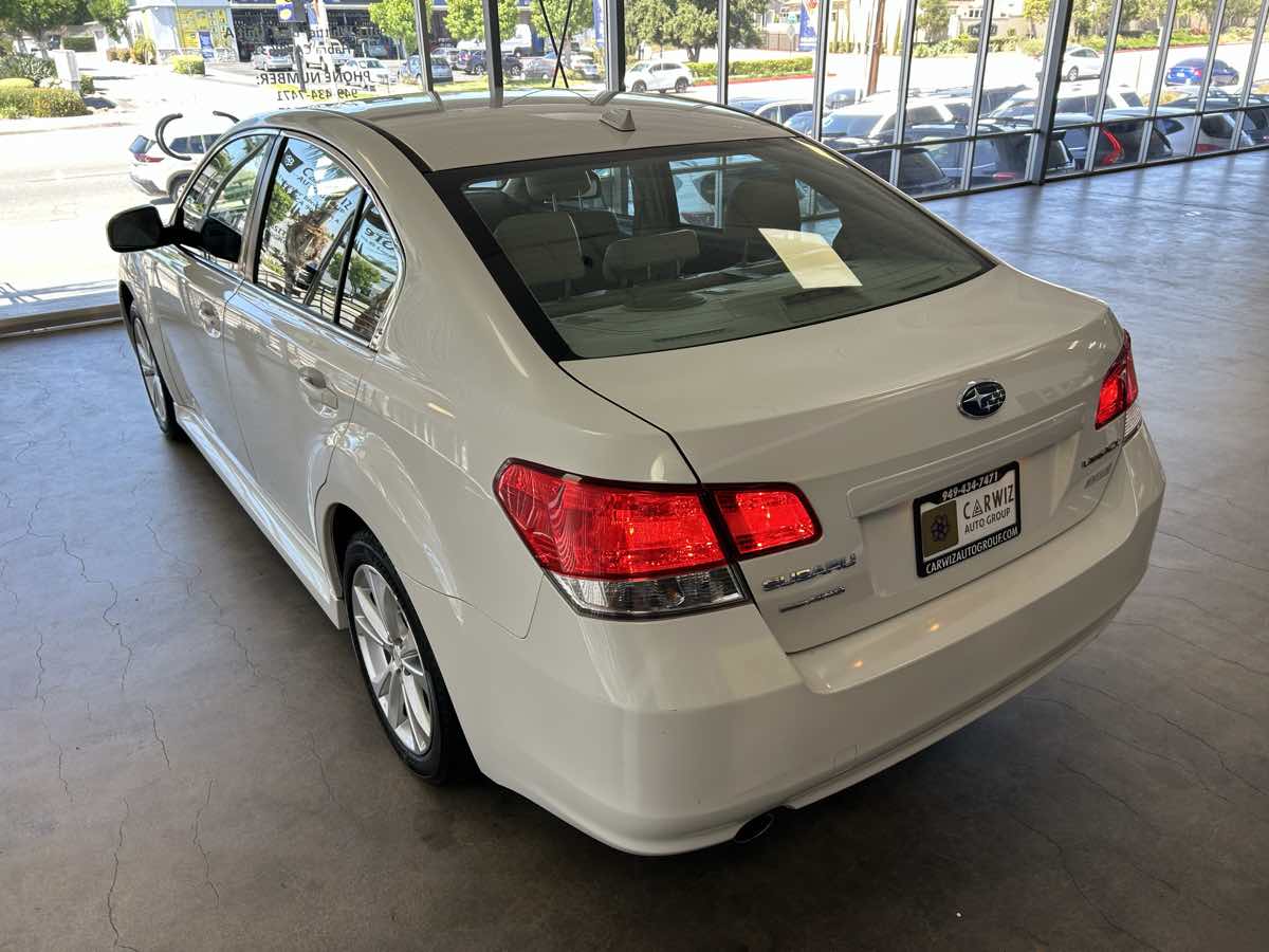 2013 Subaru Legacy 2.5i Limited photo 15