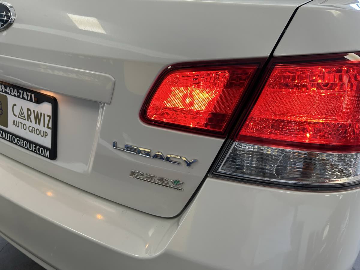 2013 Subaru Legacy 2.5i Limited photo 20