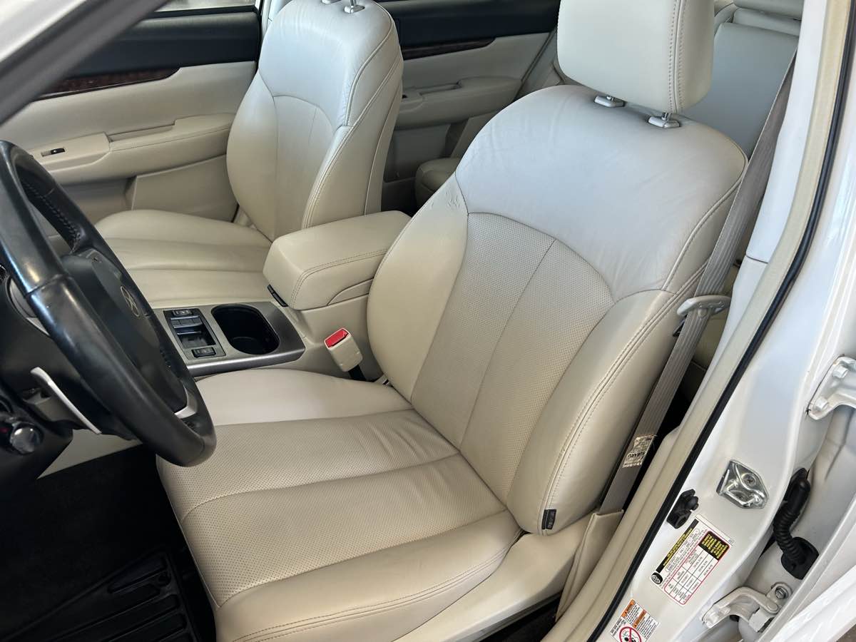 2013 Subaru Legacy 2.5i Limited photo 25