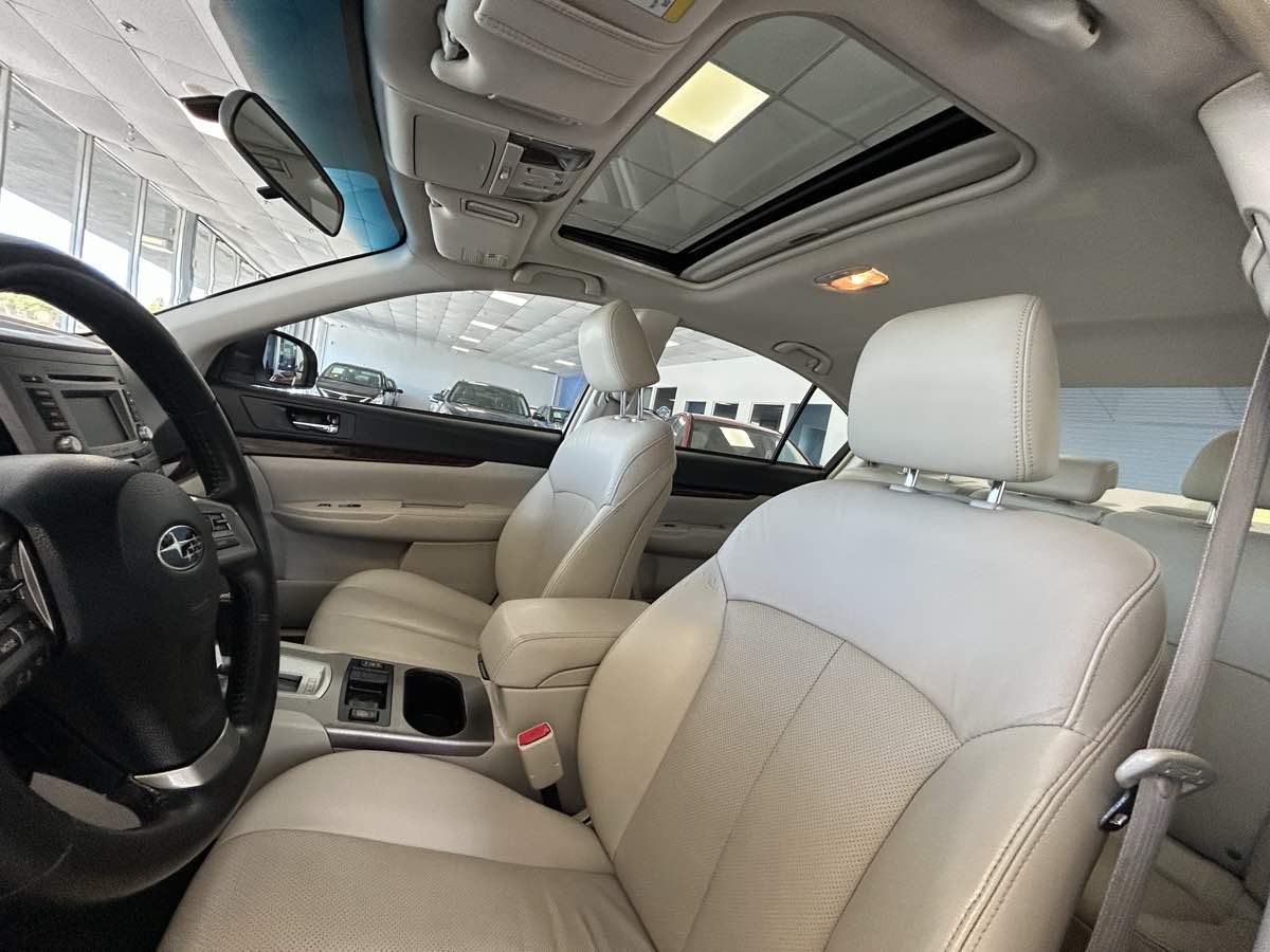 2013 Subaru Legacy 2.5i Limited photo 27