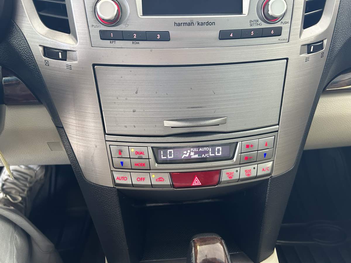 2013 Subaru Legacy 2.5i Limited photo 36