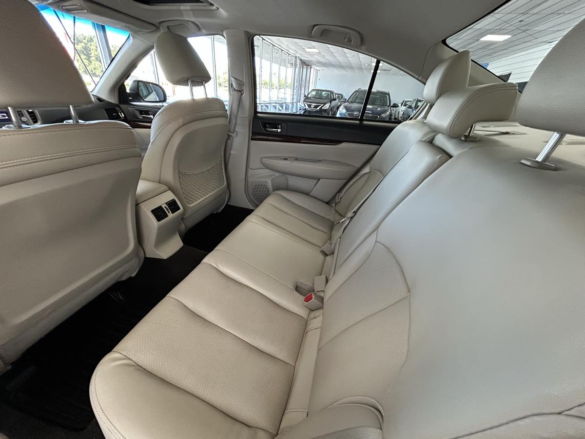 2013 Subaru Legacy 2.5i Limited photo 45