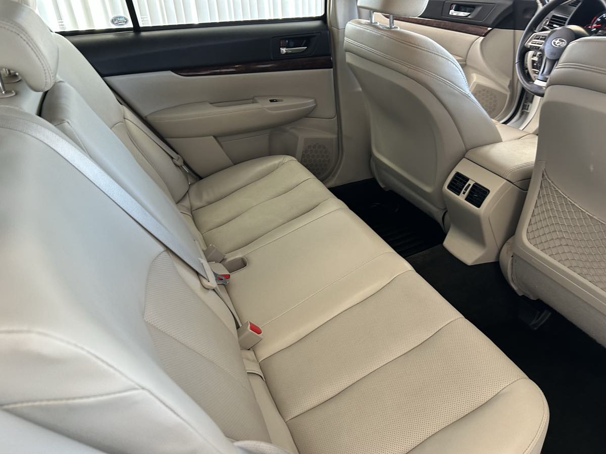 2013 Subaru Legacy 2.5i Limited photo 49