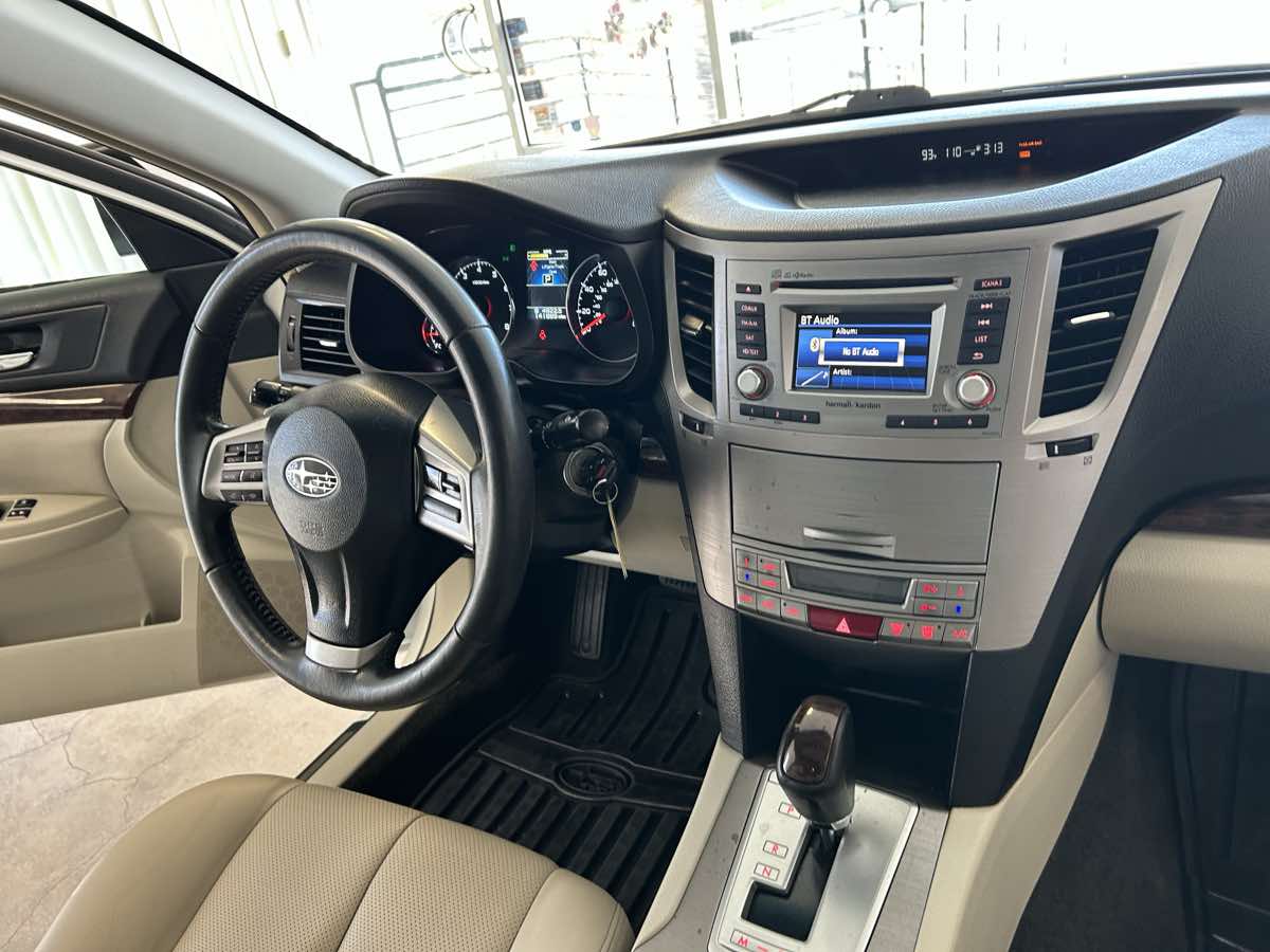 2013 Subaru Legacy 2.5i Limited photo 54