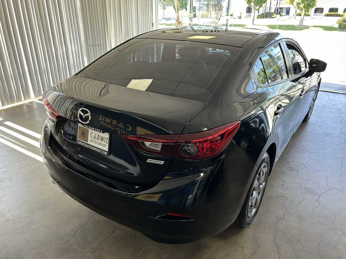 2014 Mazda Mazda3 i Sport photo 18