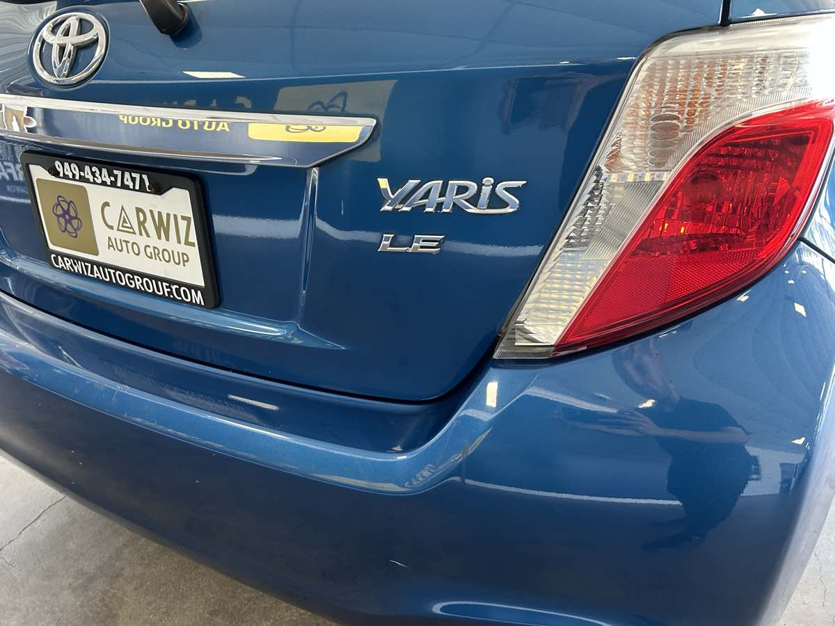 2012 Toyota Yaris LE photo 17