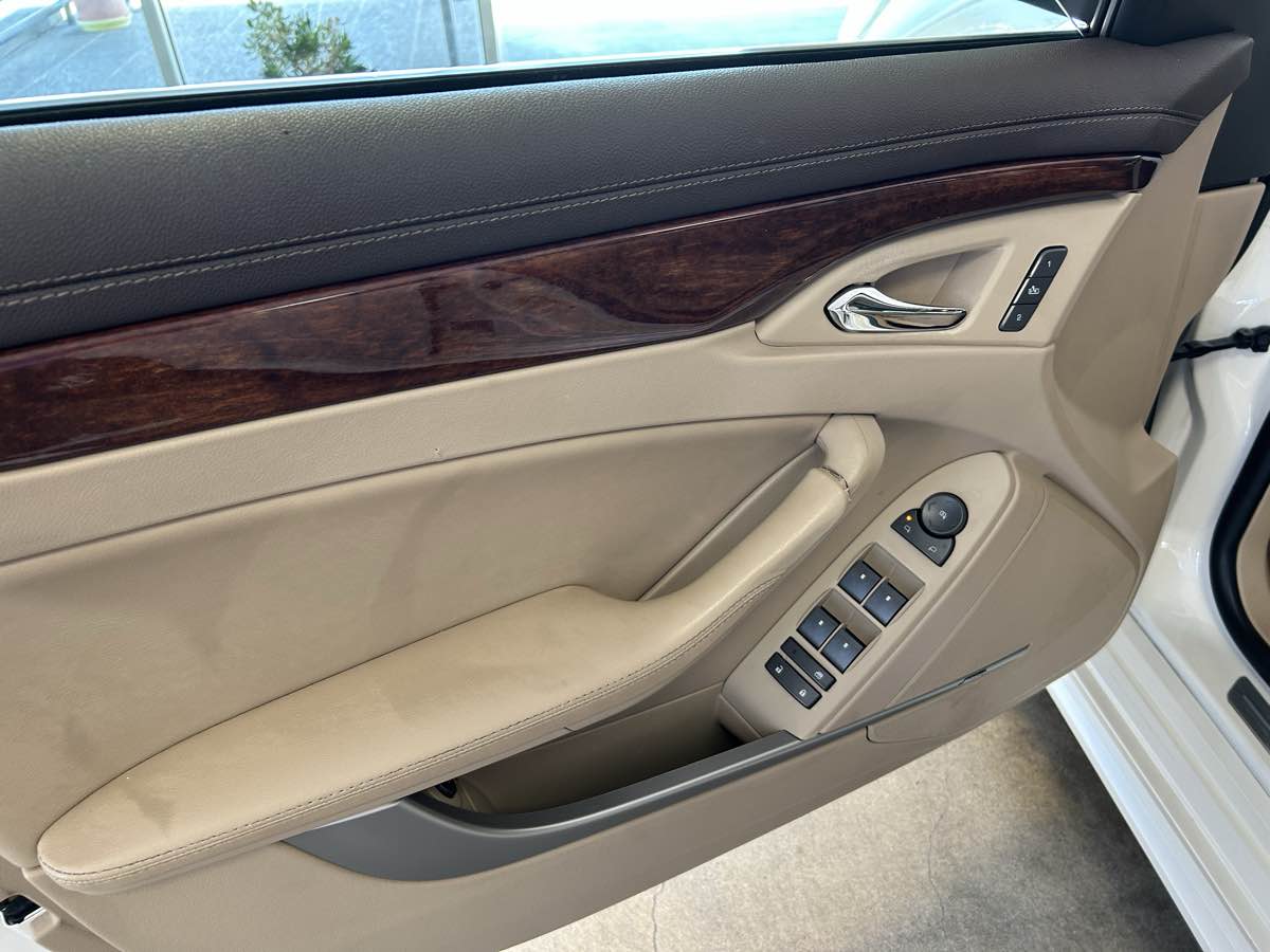 2012 Cadillac CTS Sedan Premium photo 23