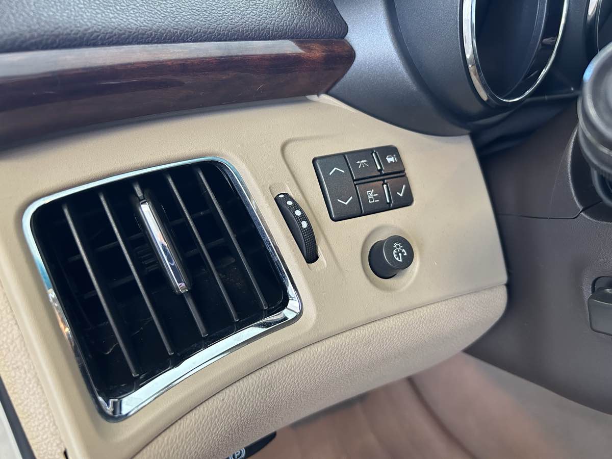 2012 Cadillac CTS Sedan Premium photo 29