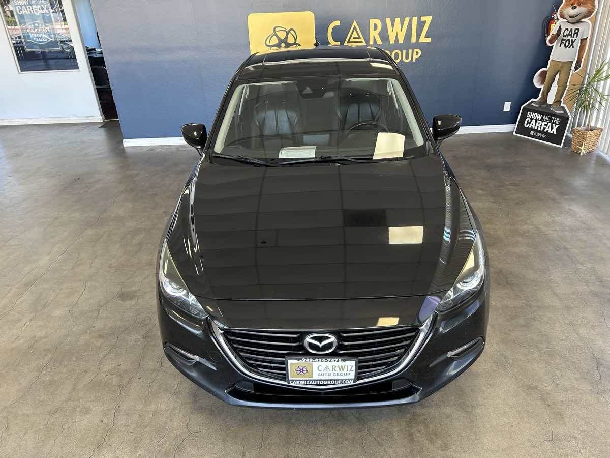2018 Mazda Mazda3 Touring photo 3