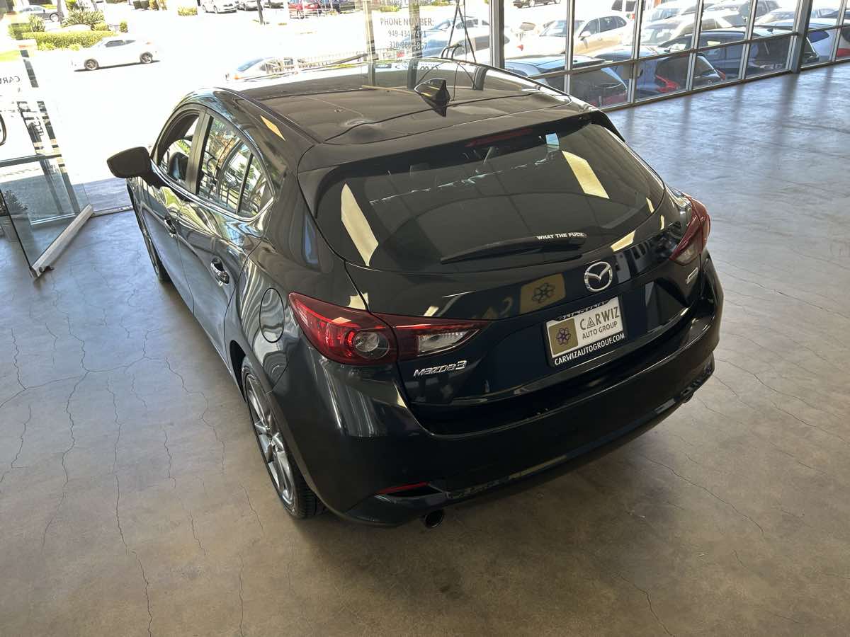 2018 Mazda Mazda3 Touring photo 12