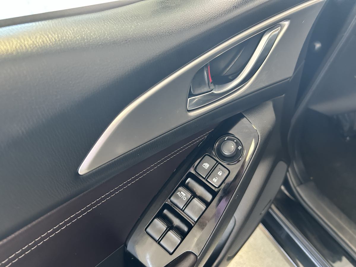 2018 Mazda Mazda3 Touring photo 20