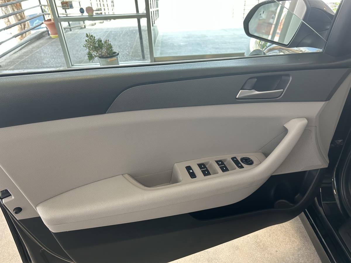 2018 Hyundai Sonata SE Eco photo 15