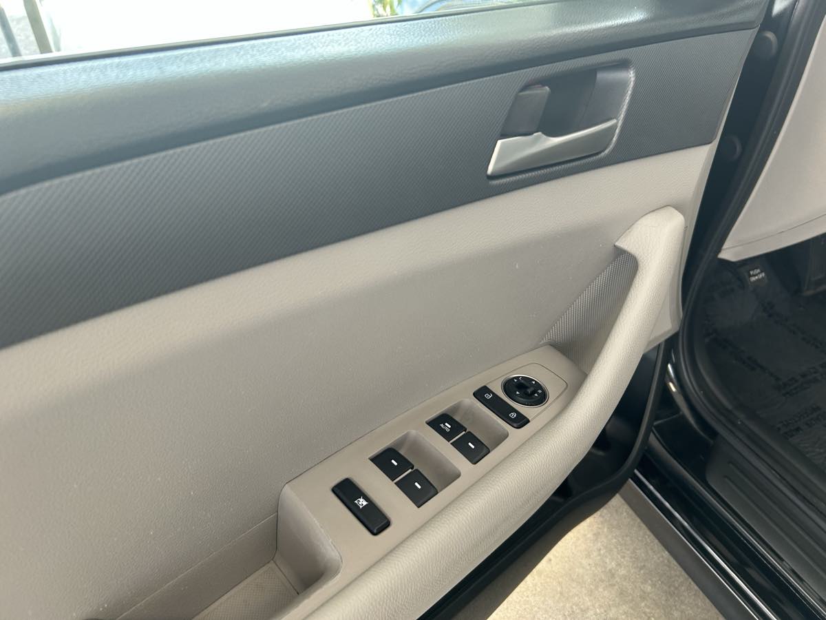 2018 Hyundai Sonata SE Eco photo 16