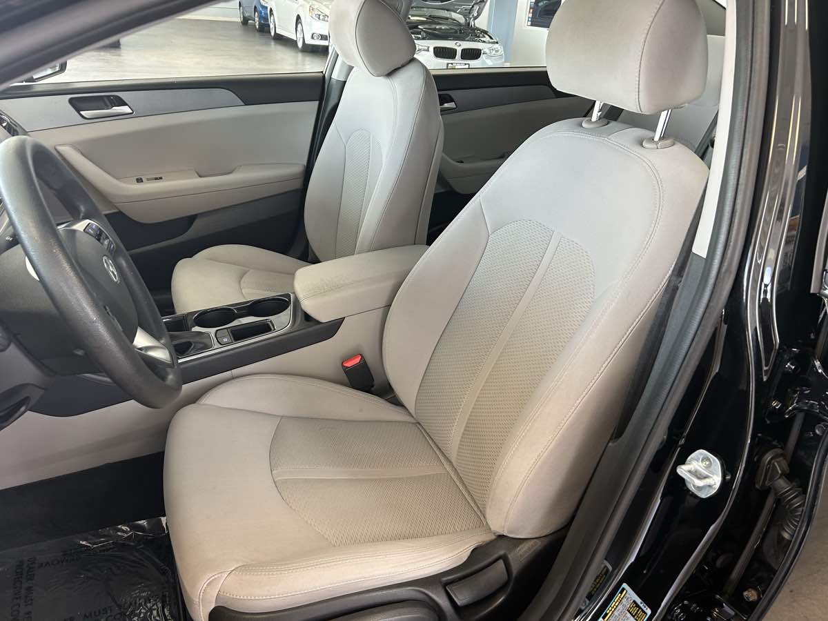 2018 Hyundai Sonata SE Eco photo 17