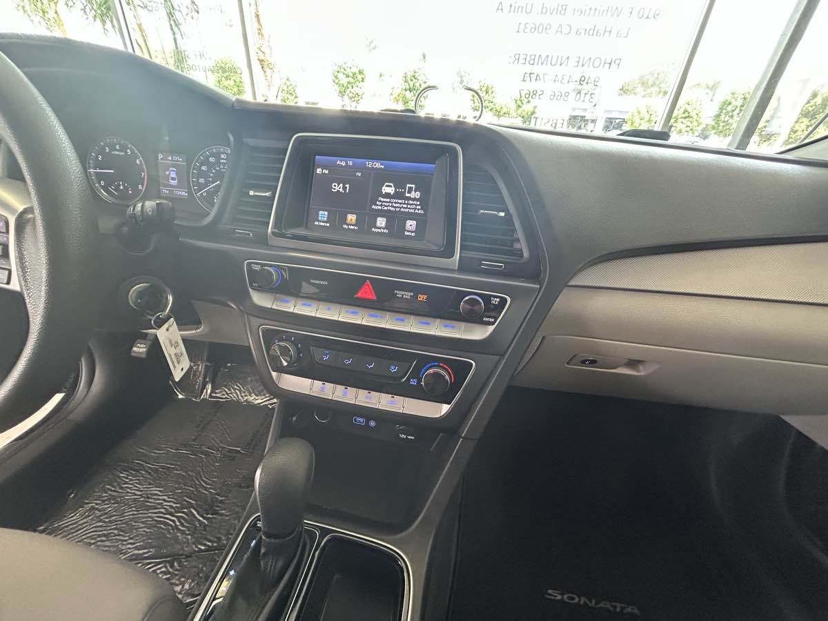 2018 Hyundai Sonata SE Eco photo 23