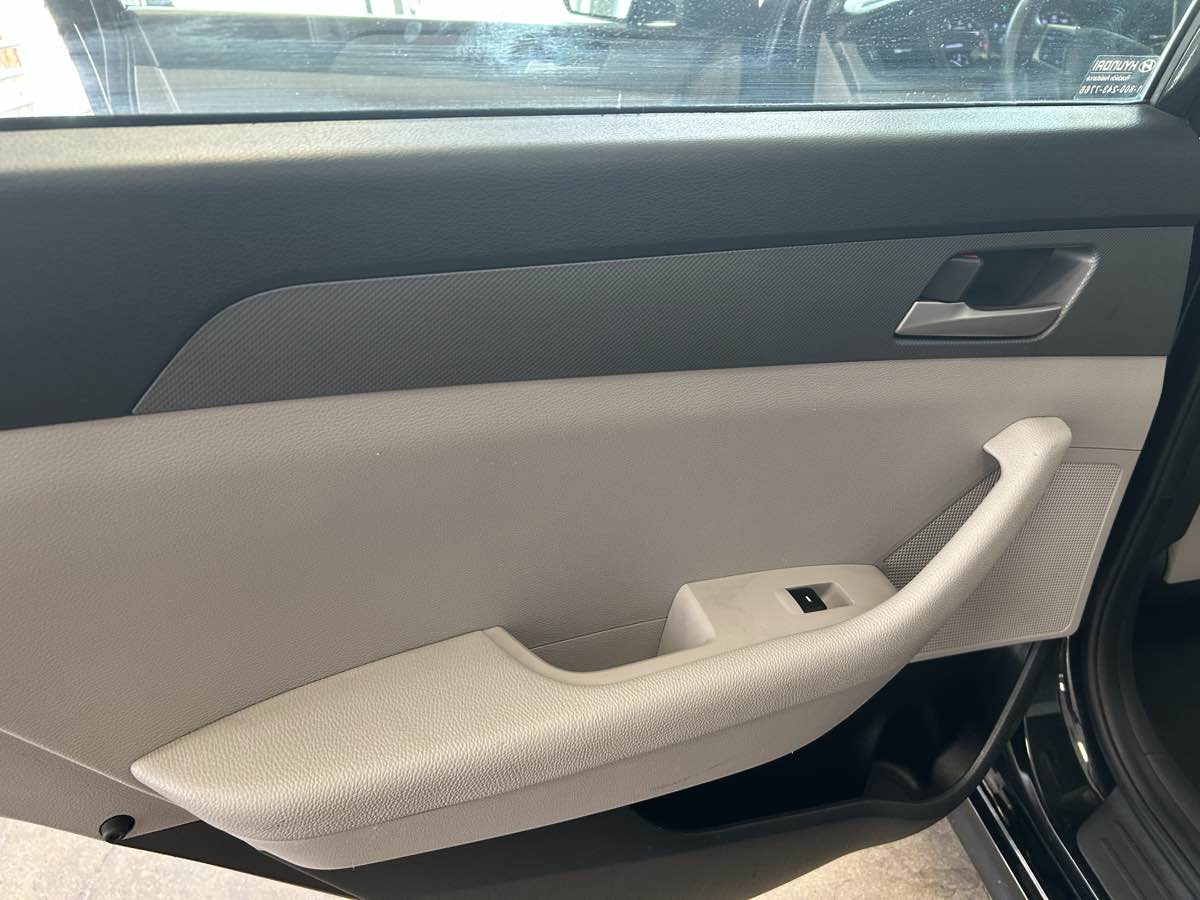 2018 Hyundai Sonata SE Eco photo 26
