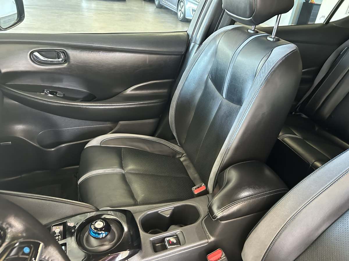 2021 Nissan Leaf SL Plus photo 27