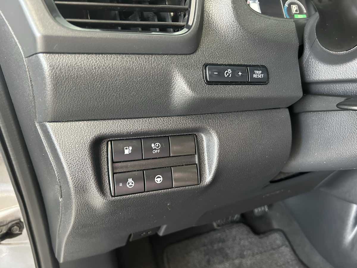 2021 Nissan Leaf SL Plus photo 28
