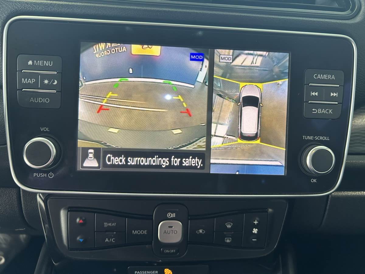 2021 Nissan Leaf SL Plus photo 35