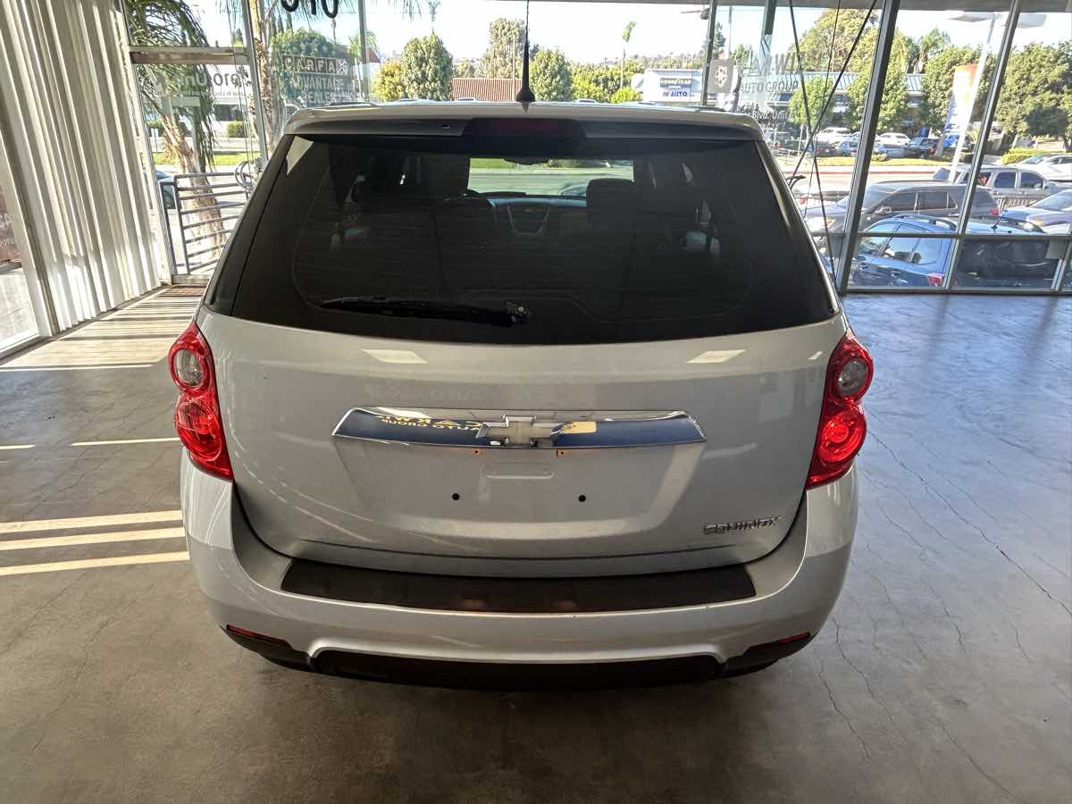 2012 Chevrolet Equinox LS photo 12