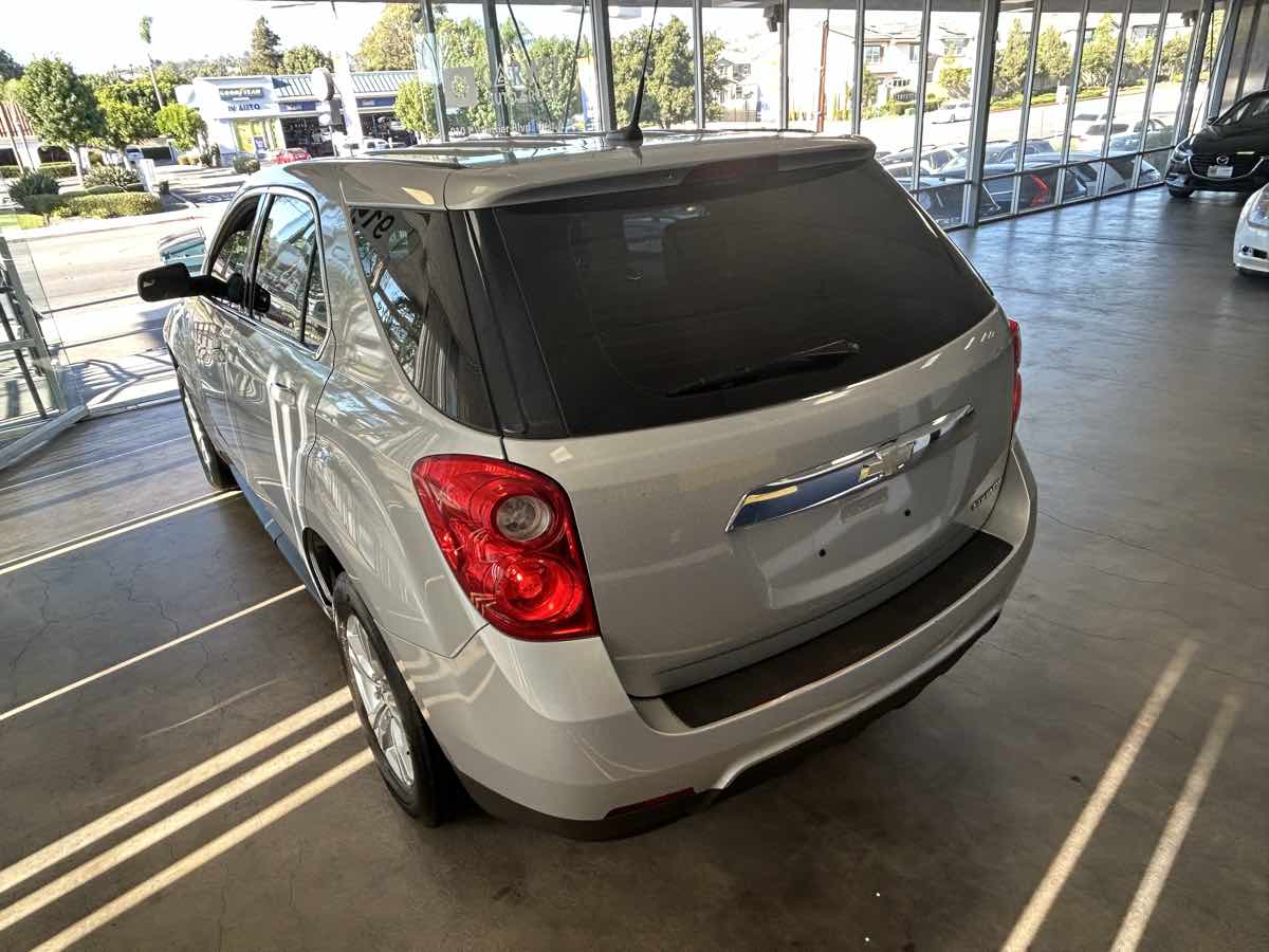 2012 Chevrolet Equinox LS photo 14