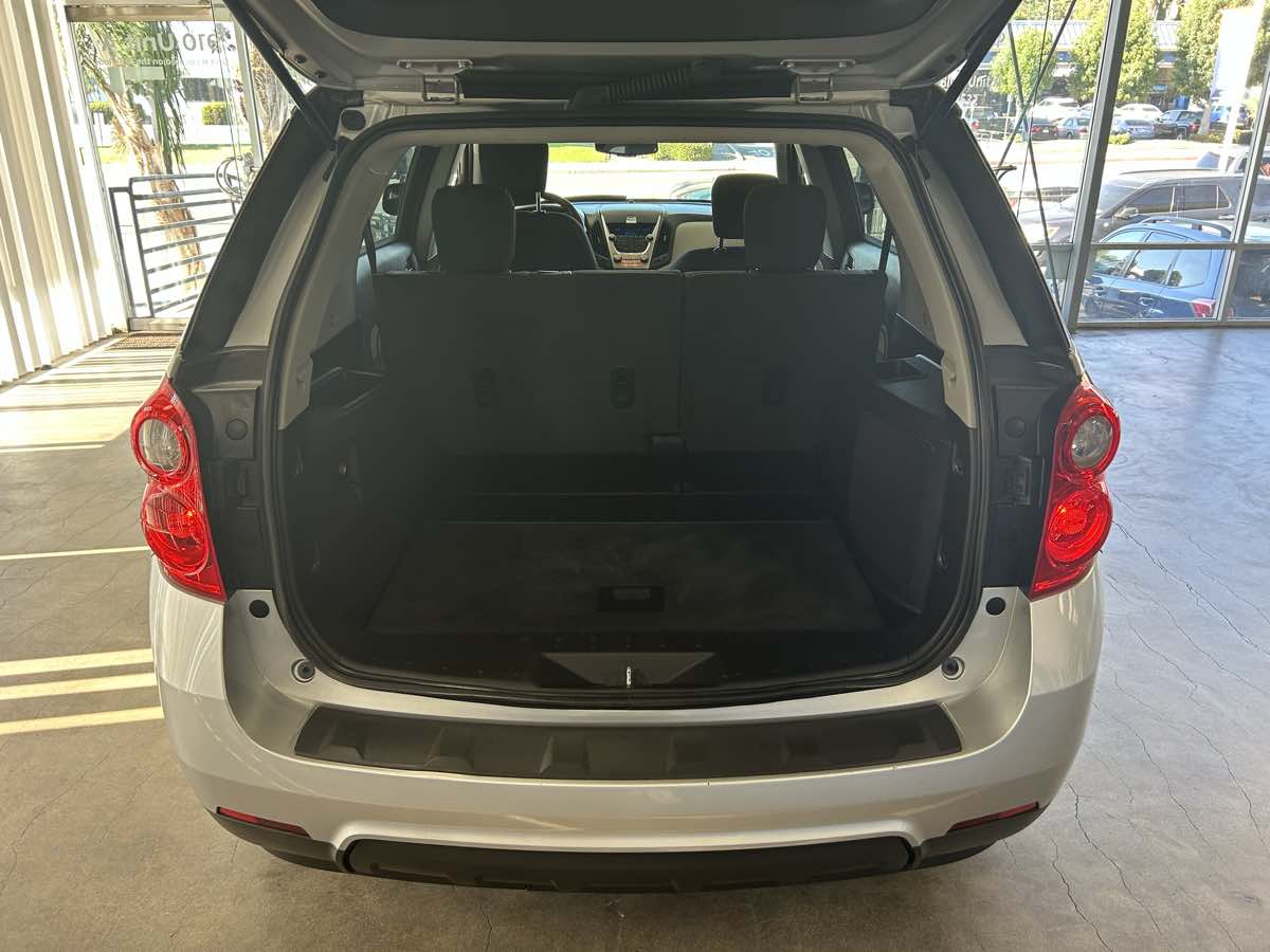 2012 Chevrolet Equinox LS photo 20