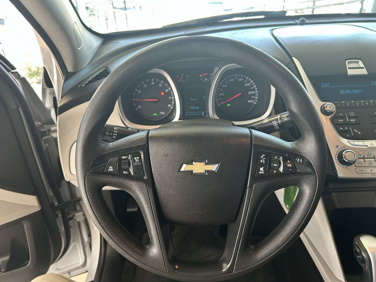 2012 Chevrolet Equinox LS photo 28