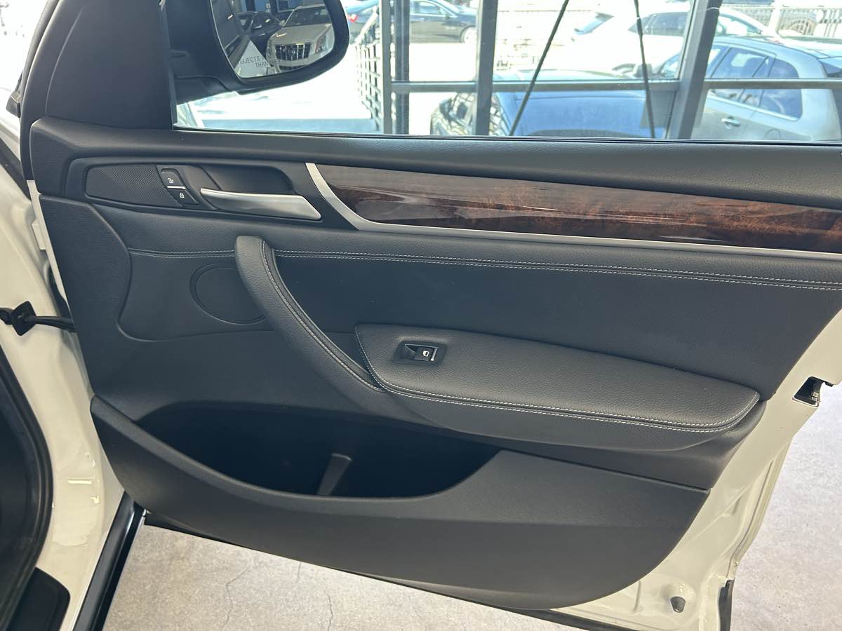 2017 Bmw X3 xDrive28i photo 24