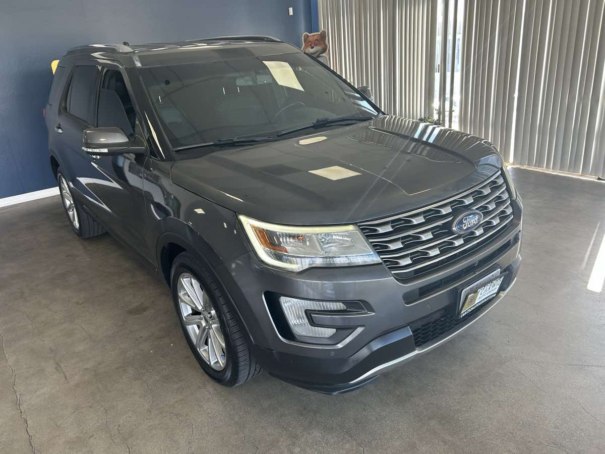 2016 Ford Explorer Limited photo 3
