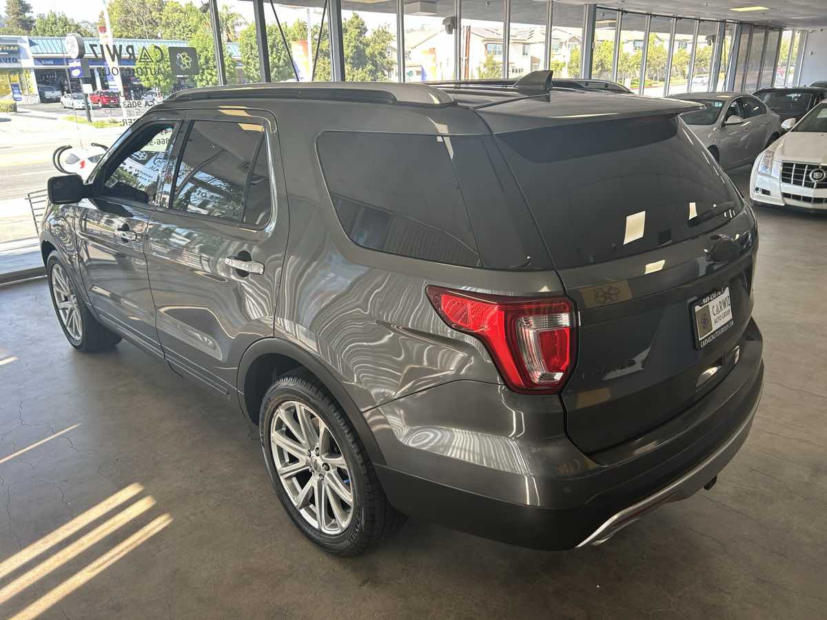 2016 Ford Explorer Limited photo 15
