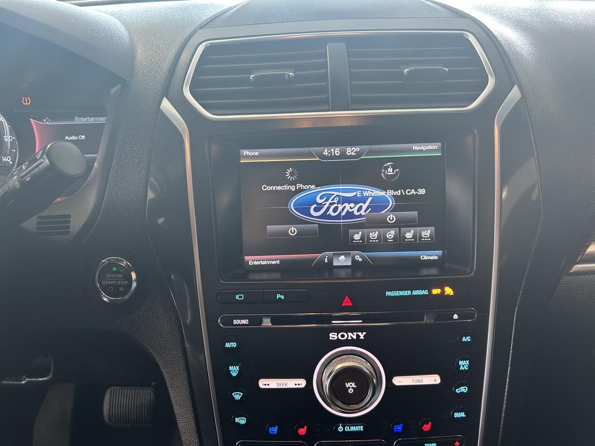 2016 Ford Explorer Limited photo 37
