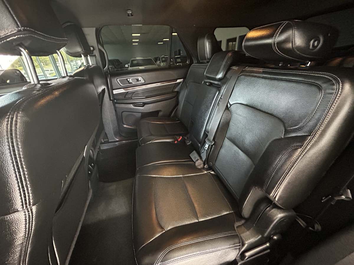 2016 Ford Explorer Limited photo 44