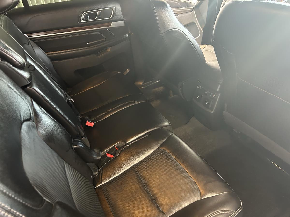2016 Ford Explorer Limited photo 47