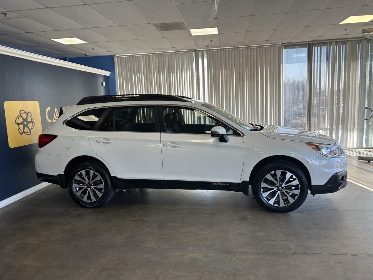 2016 Subaru Outback 3.6R Limited photo 7