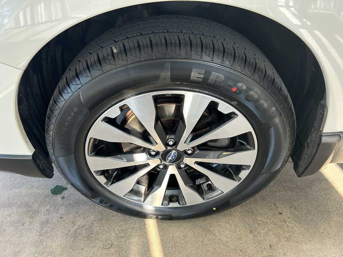 2016 Subaru Outback 3.6R Limited photo 11