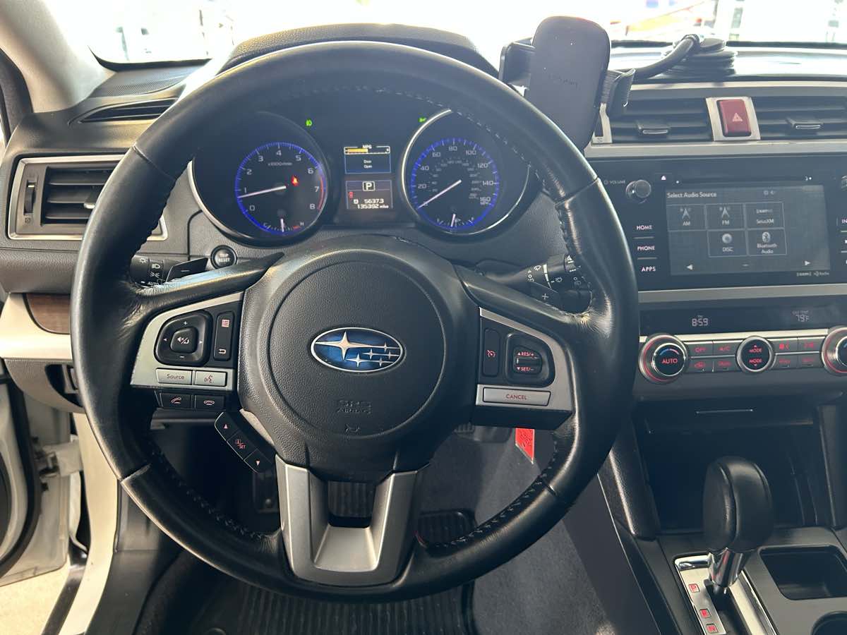 2016 Subaru Outback 3.6R Limited photo 25