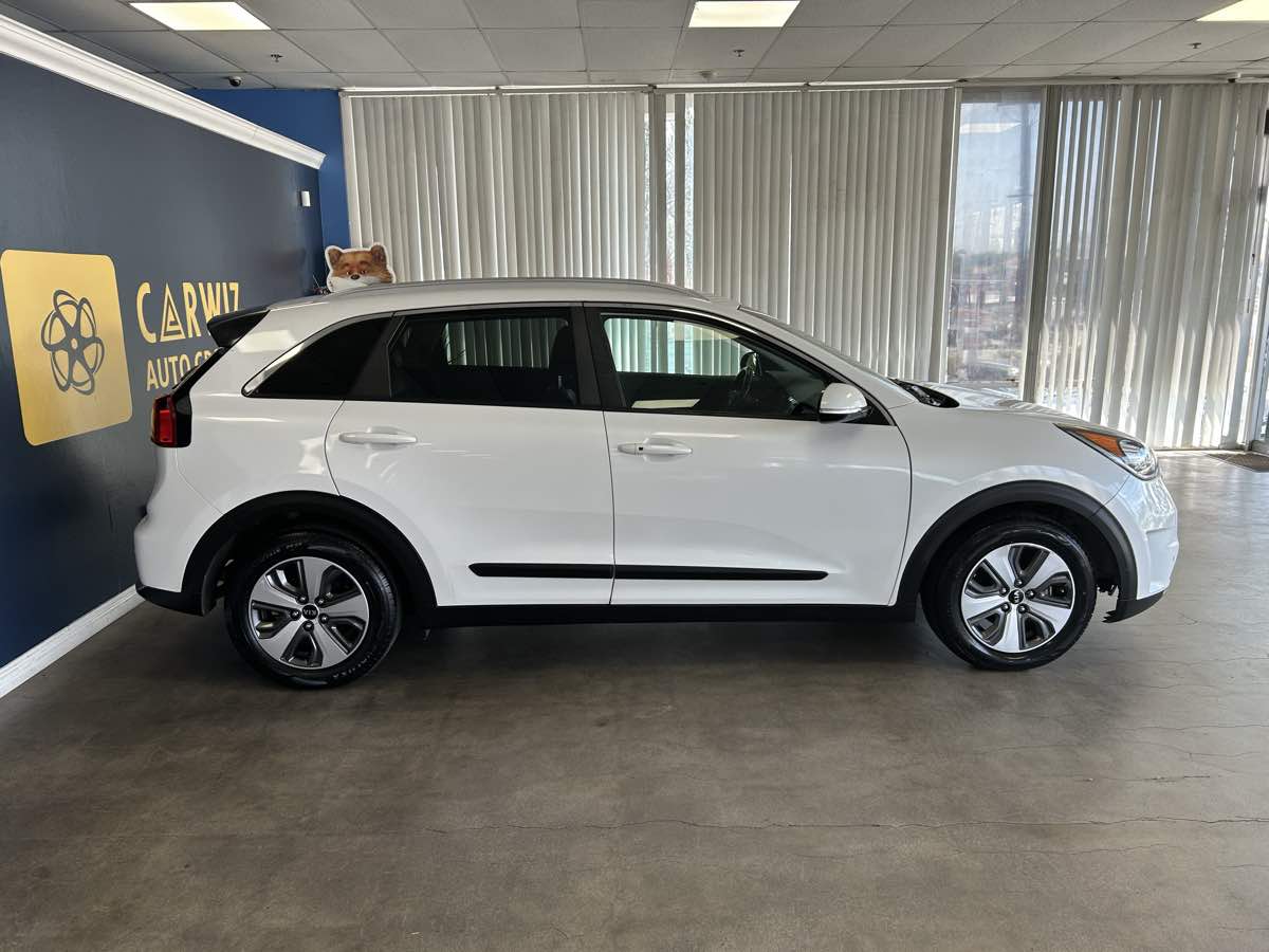 2018 Kia Niro EX Premium photo 10
