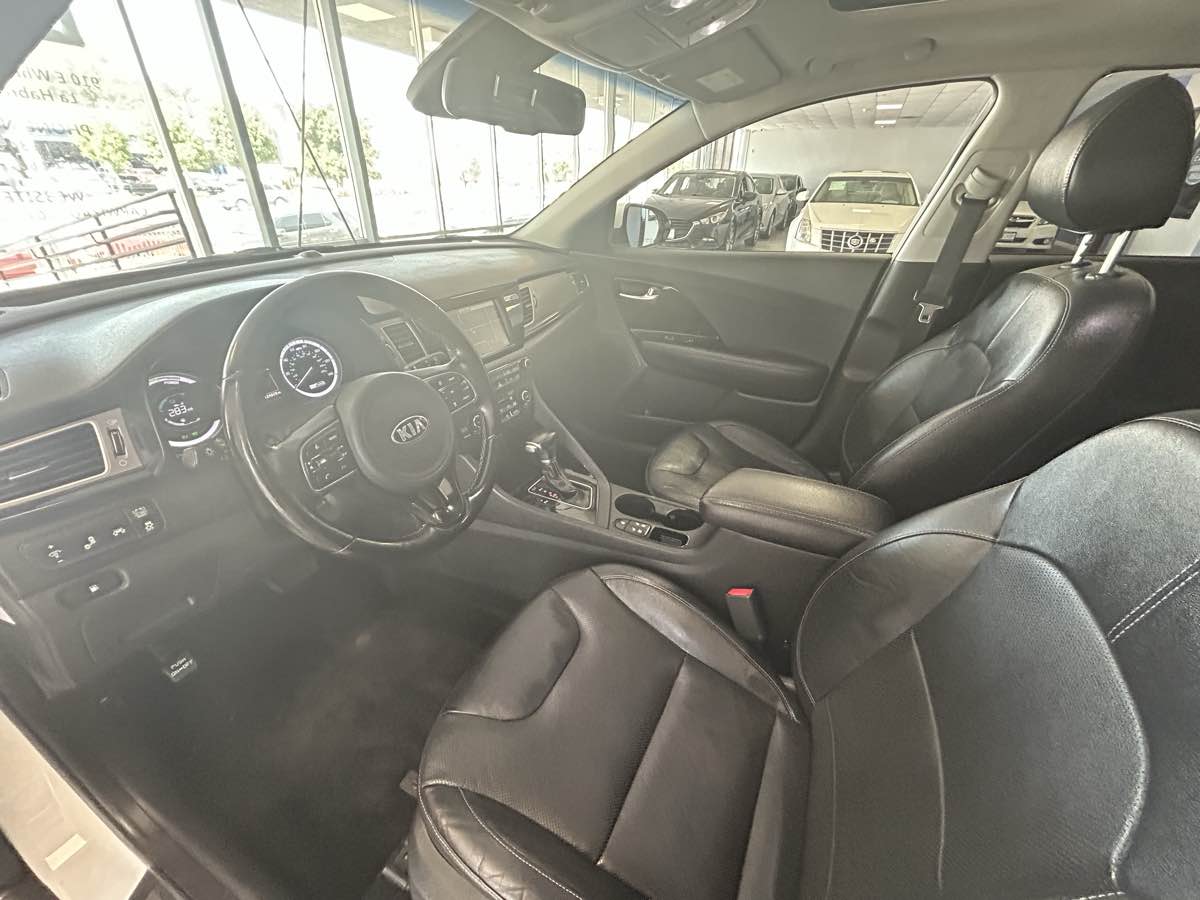 2018 Kia Niro EX Premium photo 26