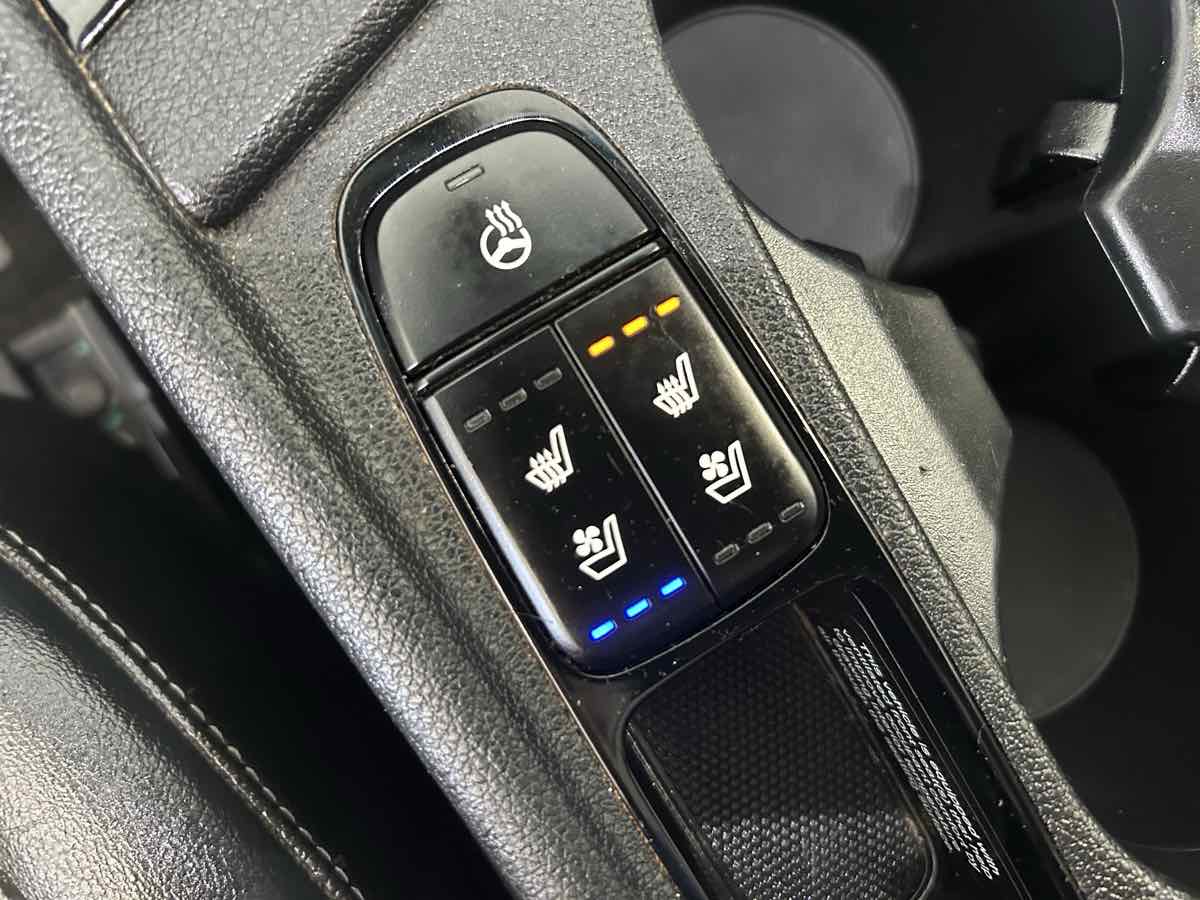 2018 Kia Niro EX Premium photo 31