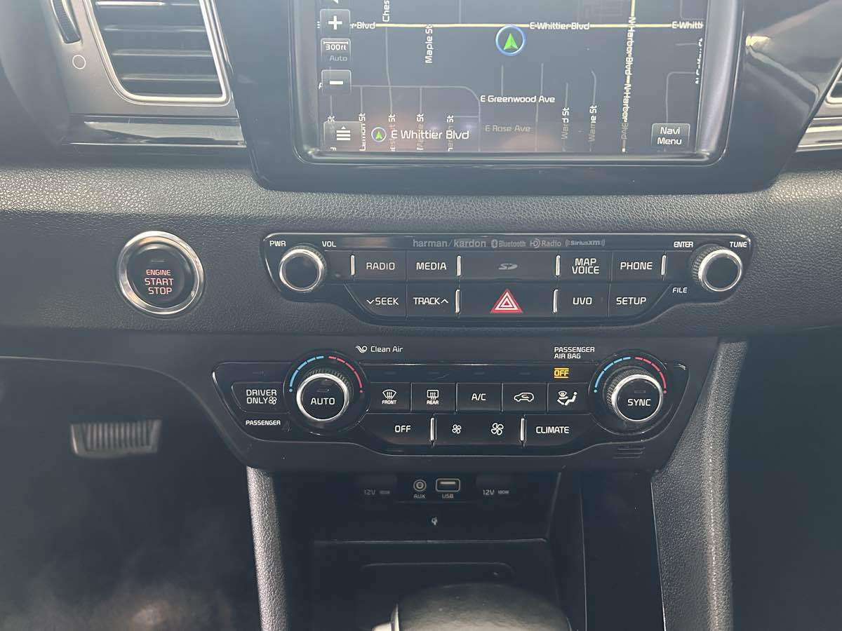 2018 Kia Niro EX Premium photo 33