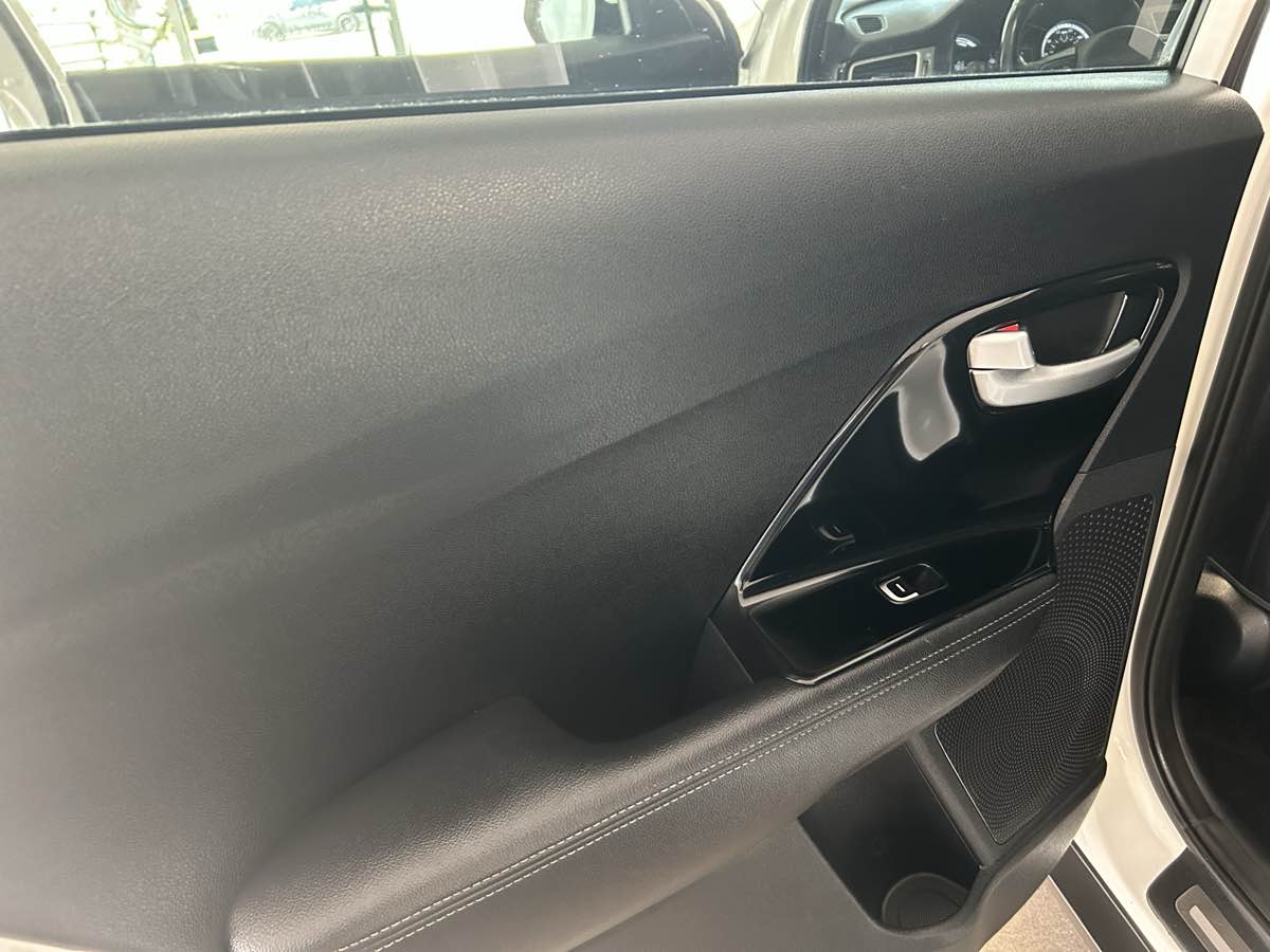 2018 Kia Niro EX Premium photo 40