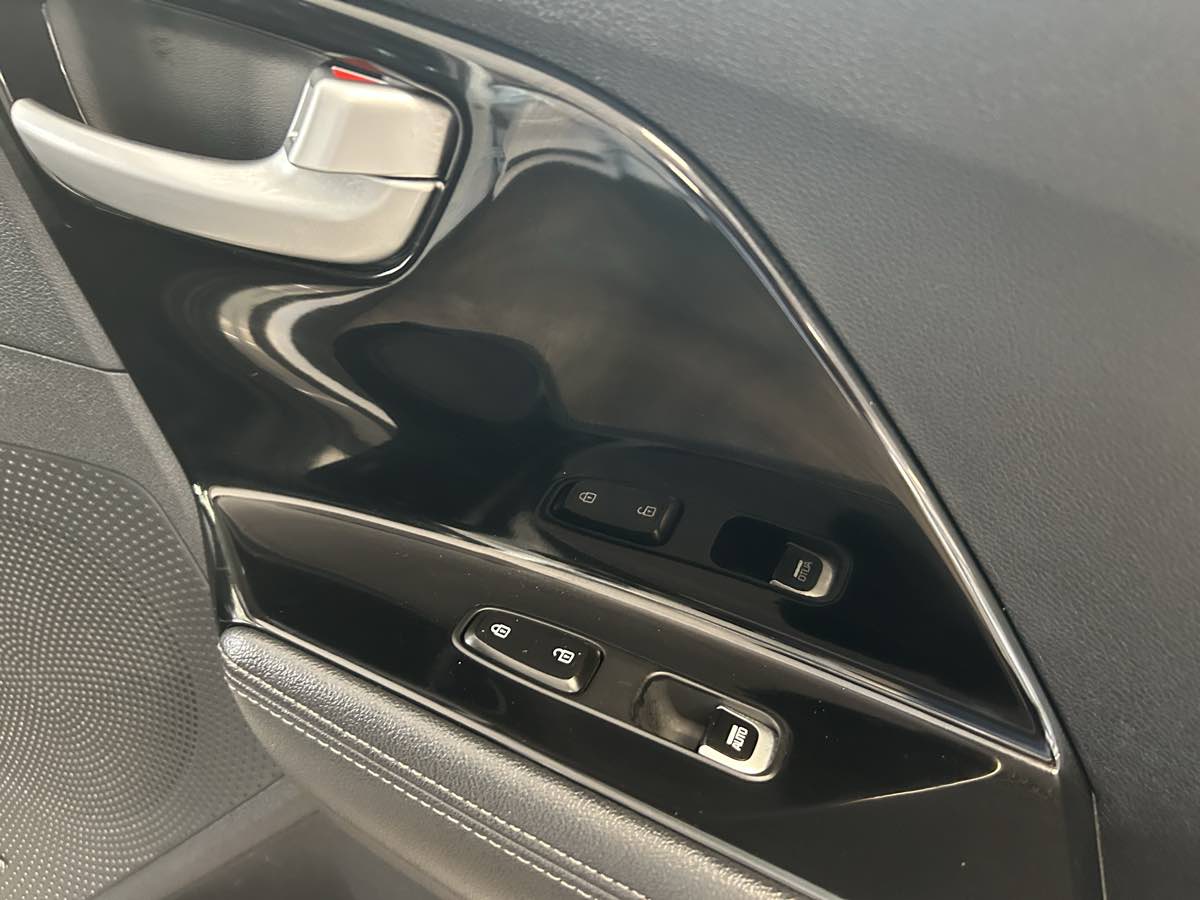 2018 Kia Niro EX Premium photo 47
