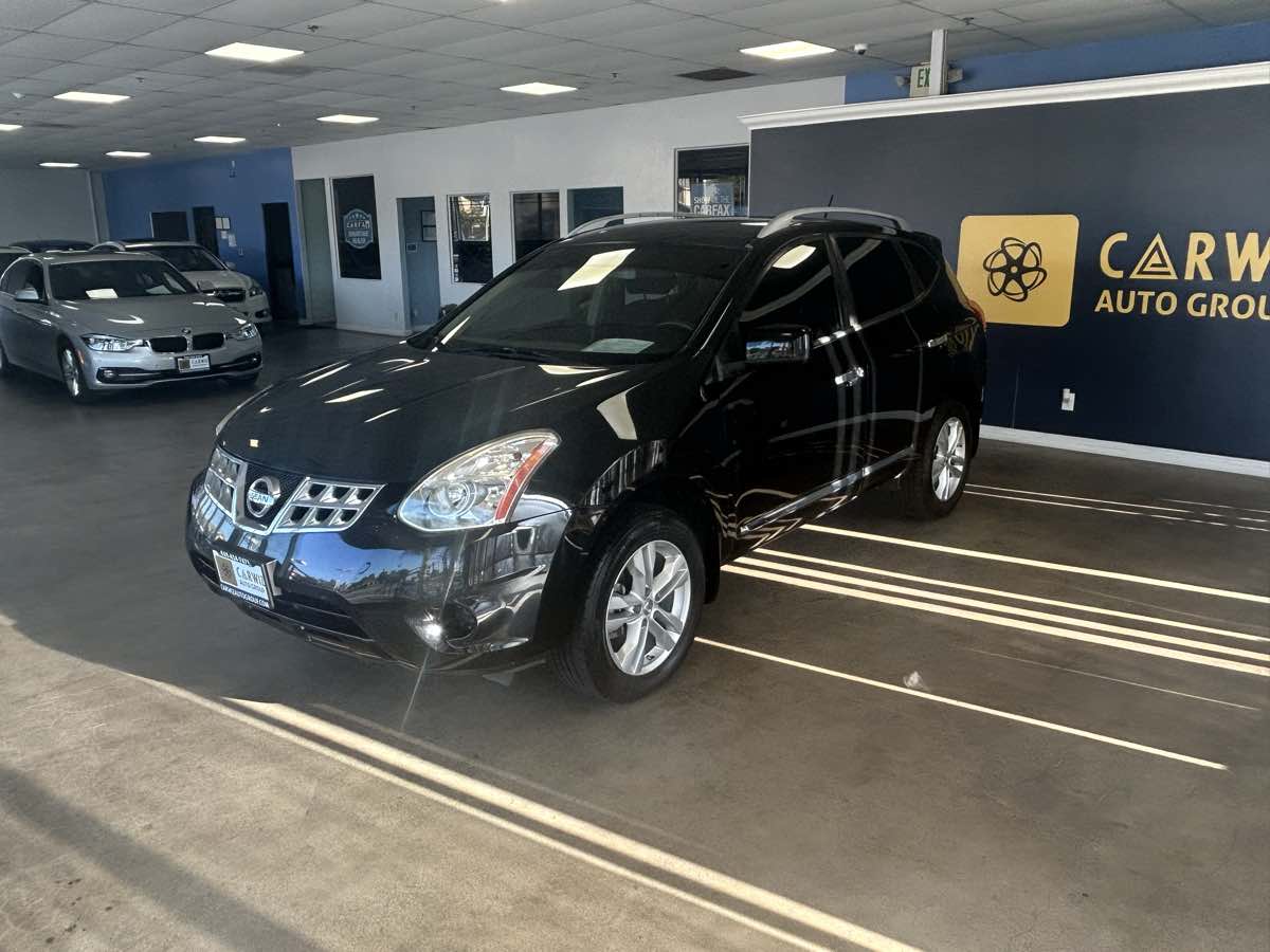 2013 Nissan Rogue SV photo 10