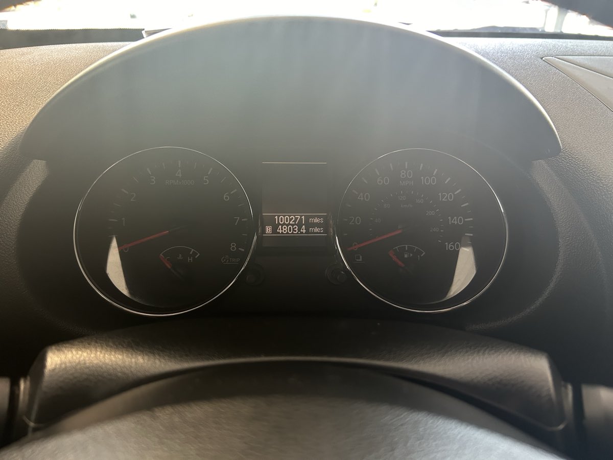 2013 Nissan Rogue SV photo 12